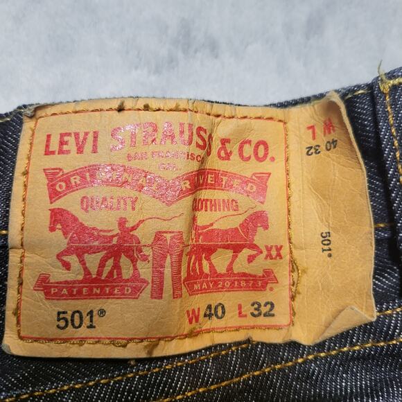 Levis 501 Jeans Mens 36x30 Black Straight Leg Button Fly Denim Classic - Picture 3 of 10